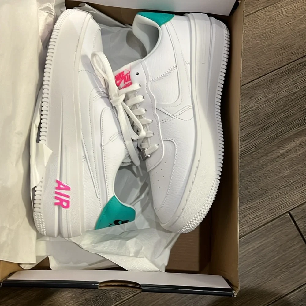 Nike AF1 platform size 8.5 - Picture 2 of 3